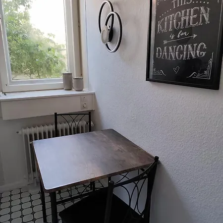 Lägenhet Komfortapartment Mit Kingsize-bett Zentral & Ruhig *